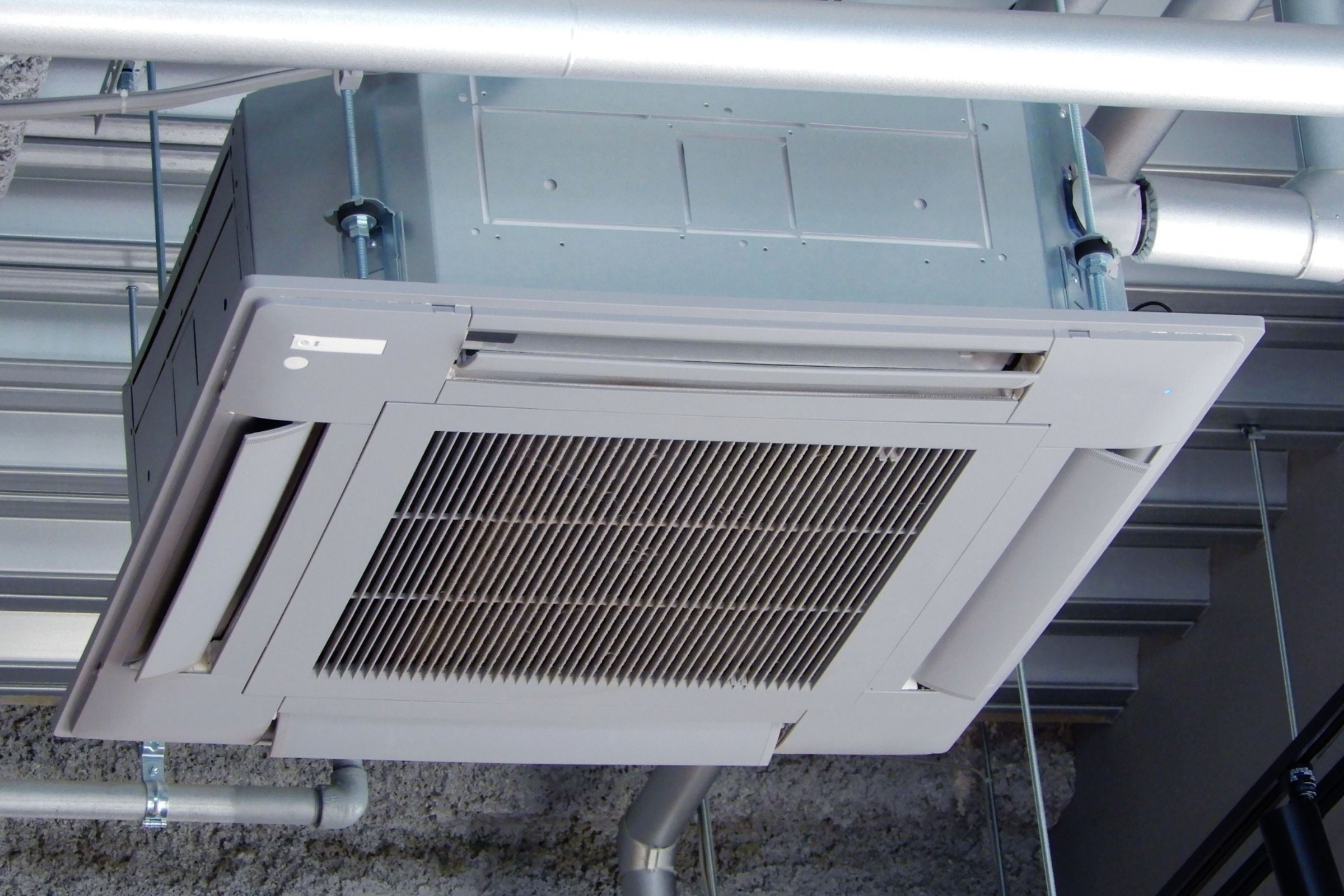 業務用空調機の新設工事・設置